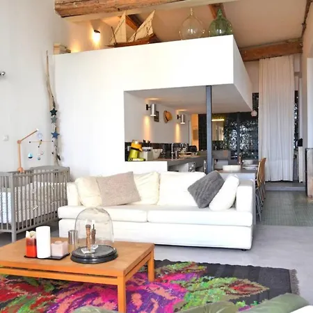 06j - Superb Duplex Loft With Ac - Sea View Apartment *